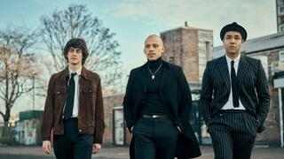Staffel 1 von This Town