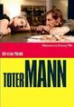 Poster im Vordergrund