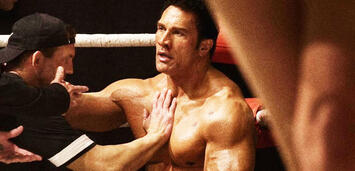 Bild zu:  The Smashing Machine mit Dwayne Johnson läuft in Venedig