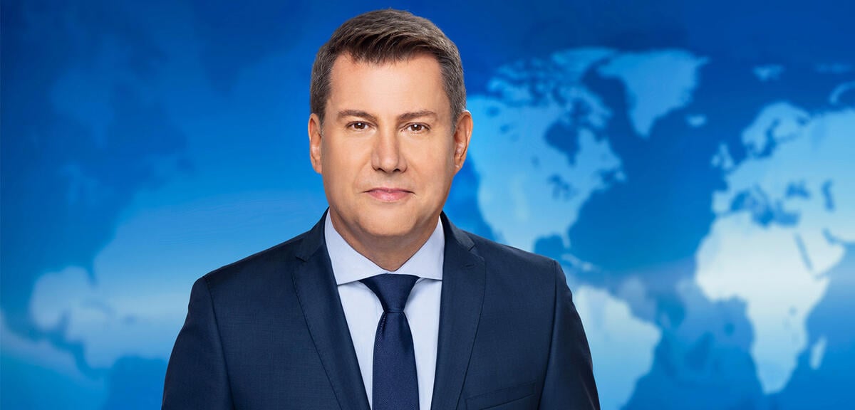 Emotionale-Offenbarung-bei-Tagesschau-Sprecher-Jens-Riewa-Geld-war-immer-da-