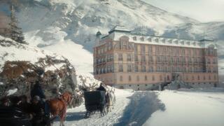 Staffel 1 von Winter Palace
