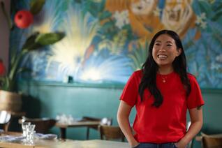Staffel 1 von The Unlikely Cook with Awkwafina