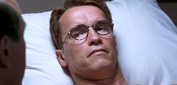 Bild zu:  Arnold Schwarzenegger vorgeführt
