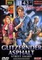 Poster im Vordergrund