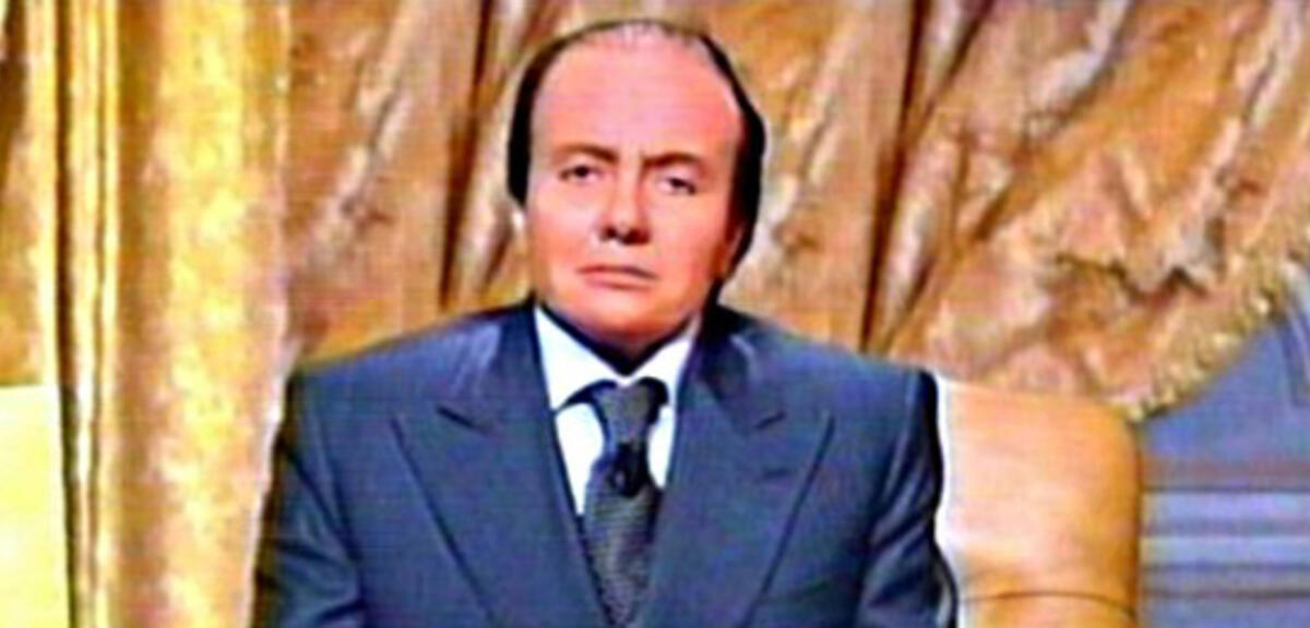 Sabina Guzzanti als Berlusconi