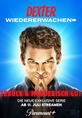 Poster im Vordergrund