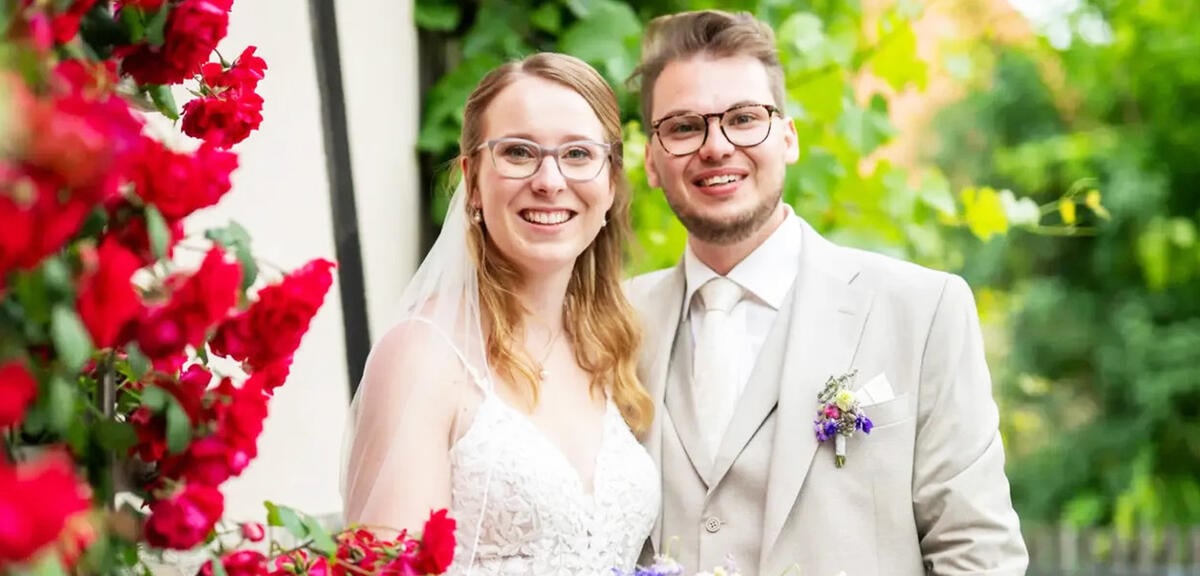 Julia war im ersten Moment nicht glücklich mit dem Aussehen ihres Ehemanns