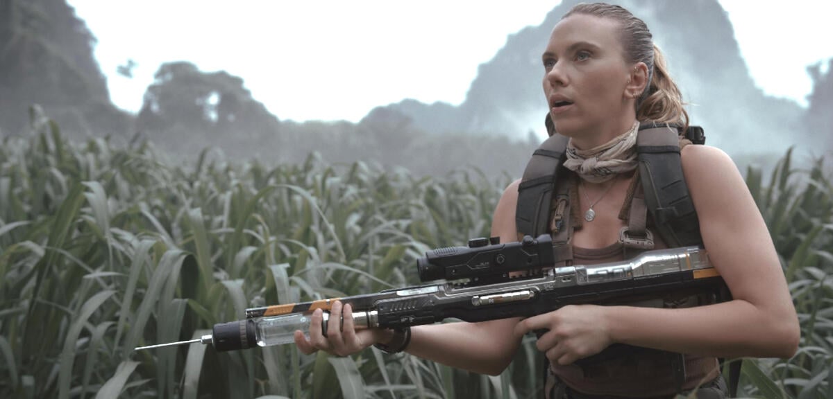 -Ist-das-echt-Letztes-Jahr-fielen-Fans-auf-einen-falschen-Jurassic-World-4-Trailer-rein-in-dem-ScarJo-sich-in-einen-Raptor-verwandelt