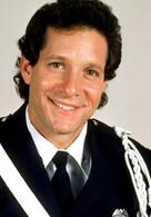 Steve Guttenberg