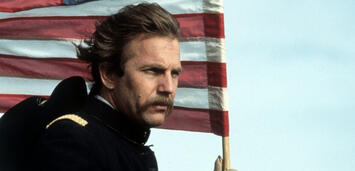 Bild zu: Der mit dem Wolf tanzt Bild zu: Der mit dem Wolf tanzt