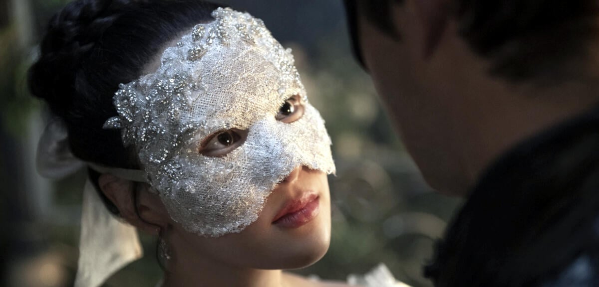 In-Bridgerton-Staffel-4-gibt-es-eine-berraschende-Verbindung-zum-Spin-off-Queen-Charlotte