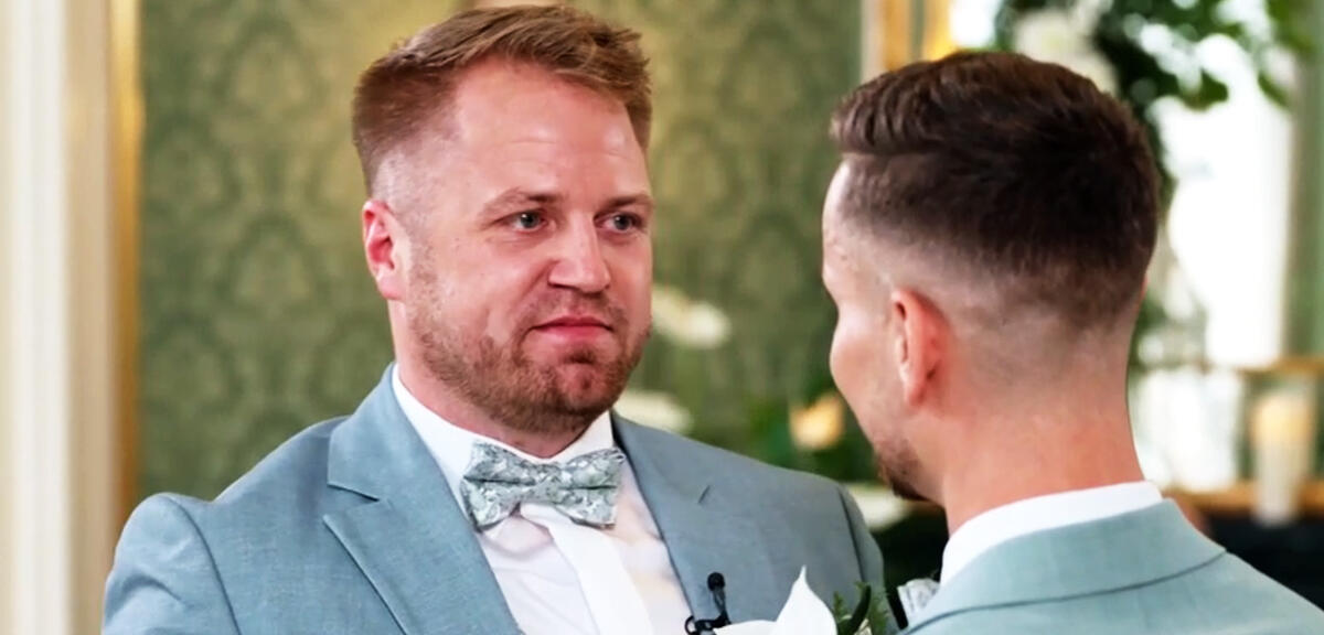 Marc (trái) và Marco trao lời thề mà chưa từng gặp nhau trước đó.