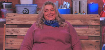 Bild zu: Karina rührt Fans mit selbstloser Aktion. Bild zu: Karina rührt Fans mit selbstloser Aktion.