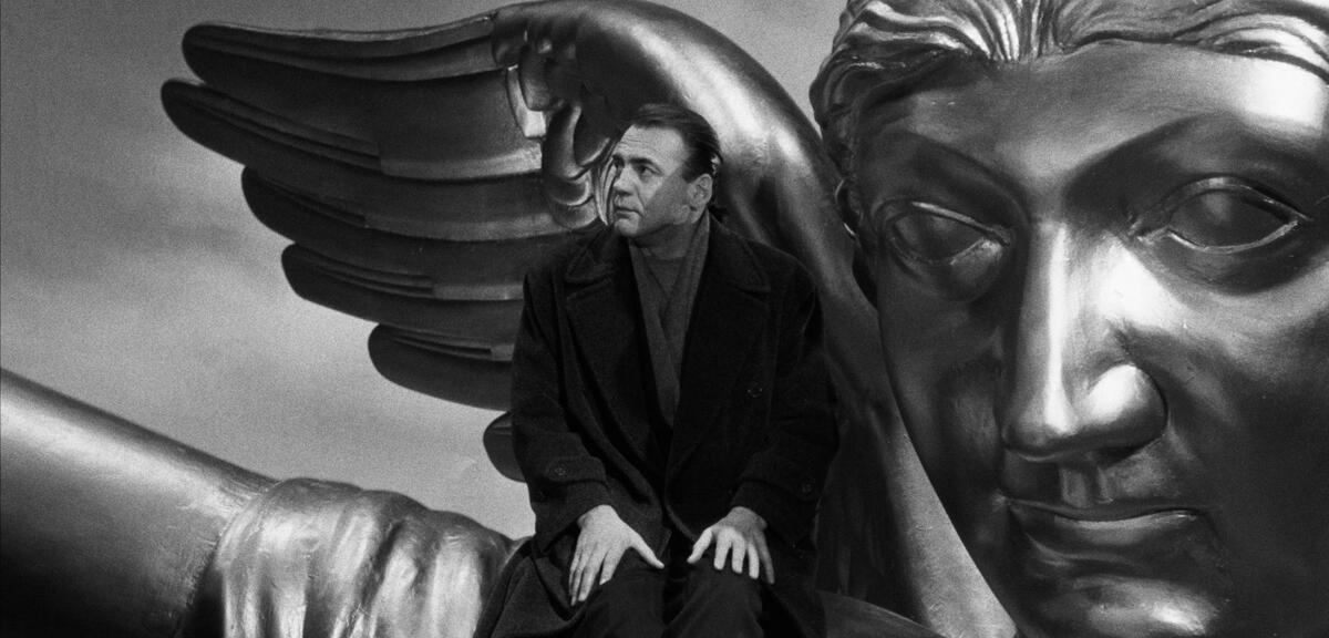 Bruno Ganz in Der Himmel über Berlin