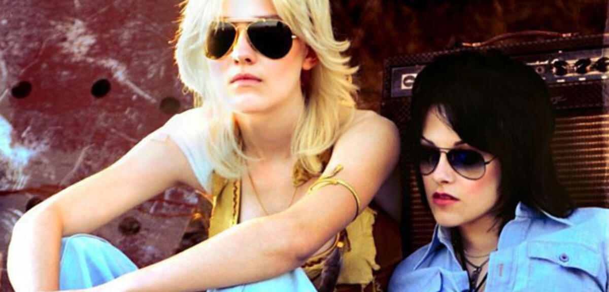 Kristen Stewart und Dakota Fanning versuchen sich als Rockerinnen
