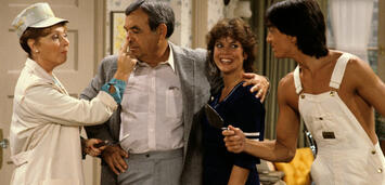 Bild zu:  Erin Moran (zweite v. r.) in Joanie loves Chachi