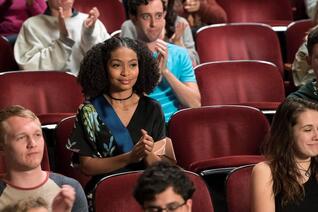 Staffel 1 von Grown-ish